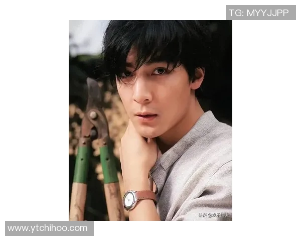 吴彦祖心目中的足球明星是谁他对足球的热爱与偶像的故事