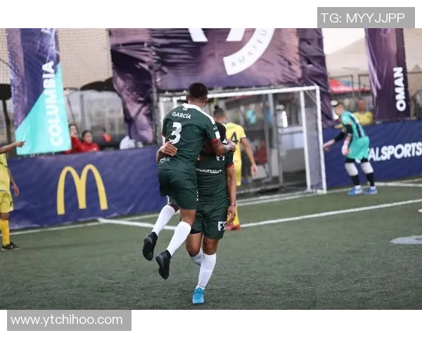 职业足球明星的英语表达及其在国际舞台上的影响力分析 职业足球明星的英语表达及其在国际舞台上的影响力分析